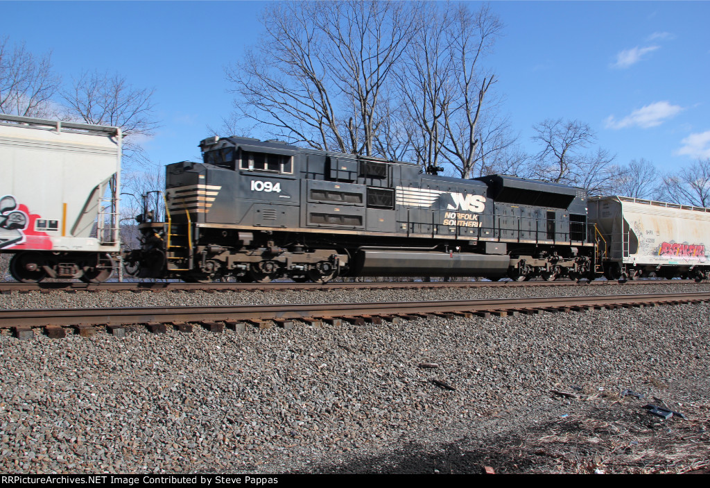 NS 1094 as a mid train DPU on train 10K